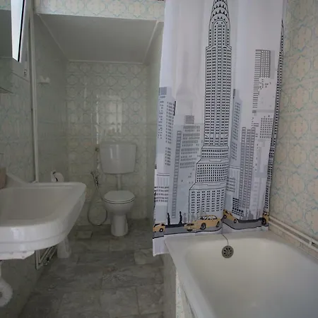 Апартаменти Emmanouil's House *